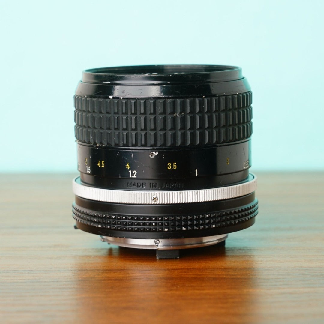 Nikon Ai Nikkor 85mm f/2 - Filem.sg