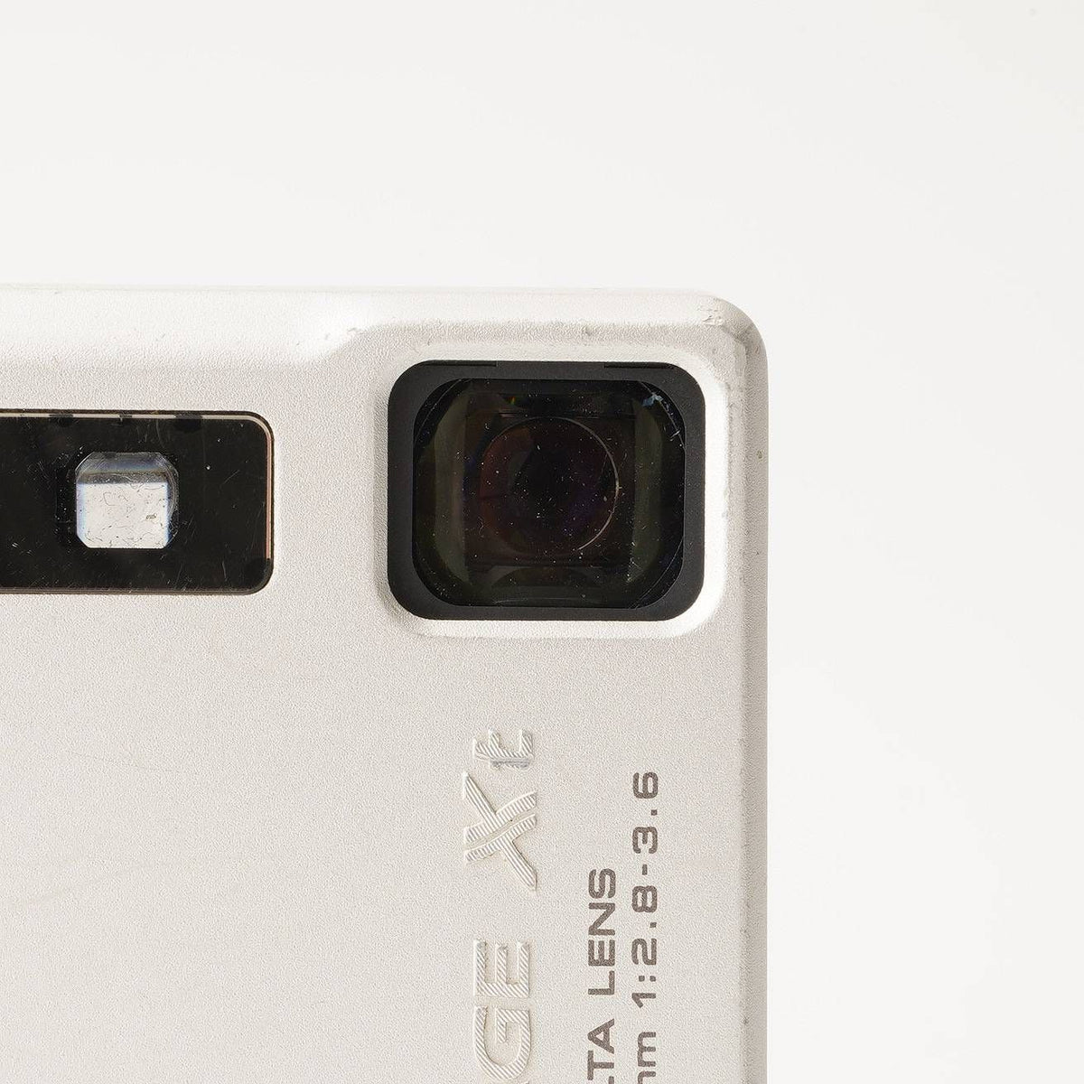 Minolta DiMAGE Xt (Silver) - Filem.sg