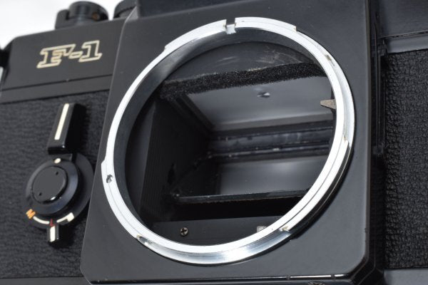 Canon F-1