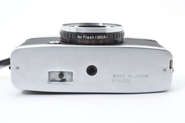 Olympus PEN EE-3 with D.Zuiko 28mm f/3.5