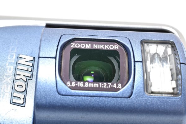 Nikon COOLPIX 2500
