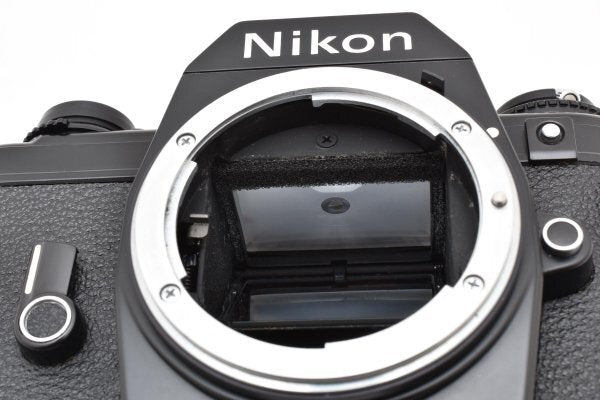 Nikon EM