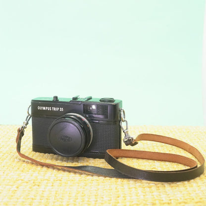 Olympus Trip 35 (Black) - Filem.sg