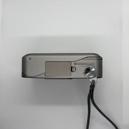 Fujifilm Cardia Mini Tiara, bottom