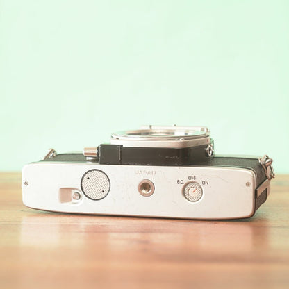 Minolta SRT101 - Filem.sg