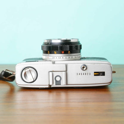 Olympus Trip 35 - Filem.sg