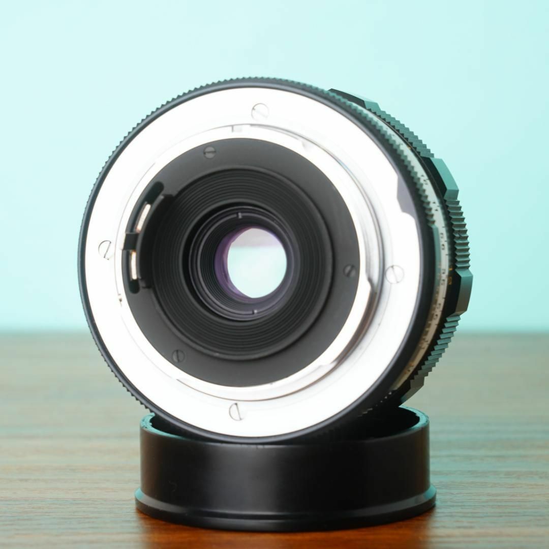 Konica Hexanon 28mm f3.5 AR with case - Filem.sg