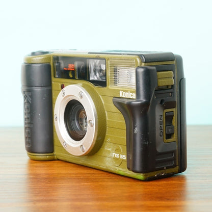 Konica Genba Kantoku (Green) - Filem.sg
