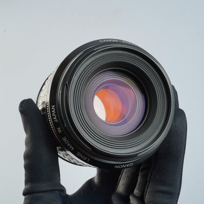 Canon EF 80-200mm f4.5-5.6 USM - Filem.sg