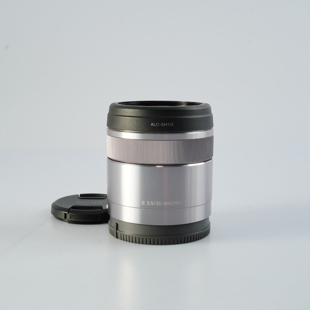 Sony E 30mm f3.5 Macro - Filem.sg
