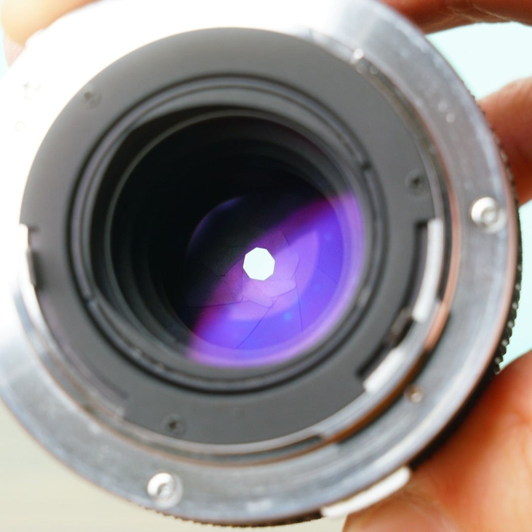Olympus E.ZUIKO AUTO-T 135mm F3.5 with case - Filem.sg