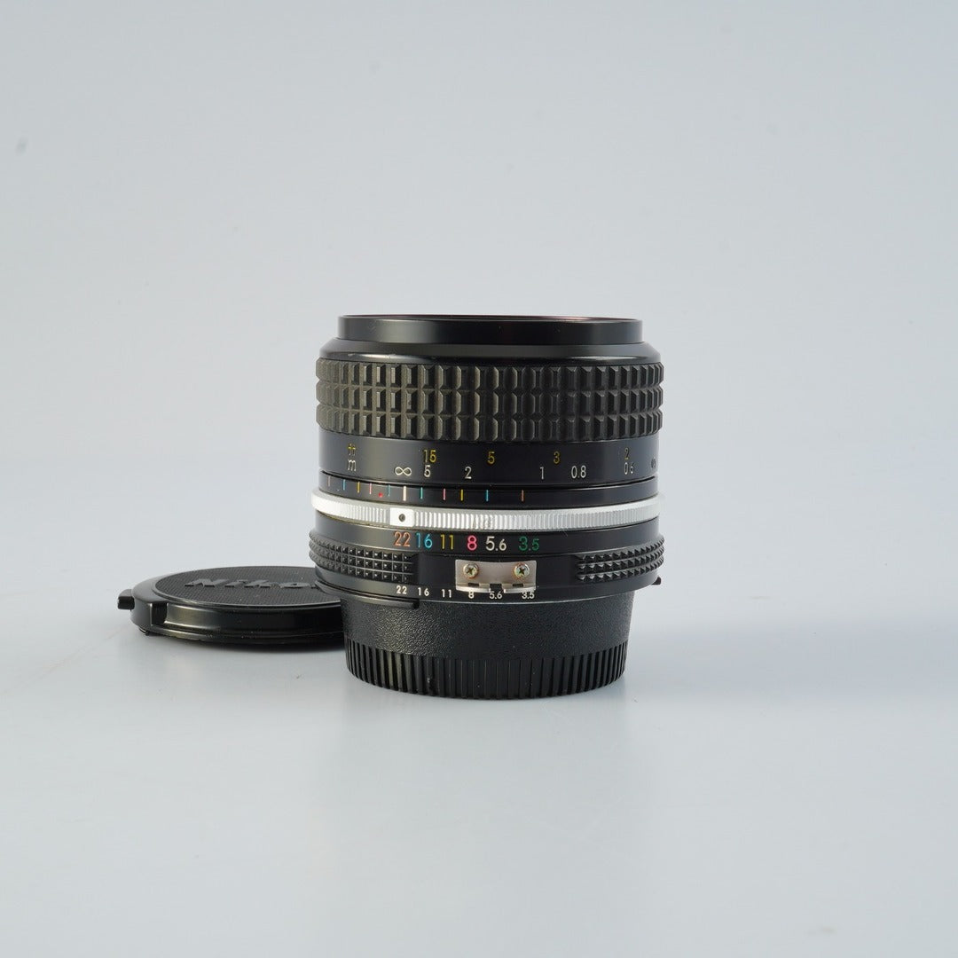 Nikon Ai Nikkor 28mm f3.5 - Filem.sg