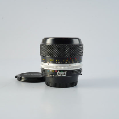 Nikon Ai Micro-NIKKOR-P Auto 55mm f3.5 Macro - Filem.sg