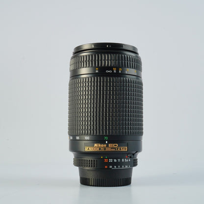 Nikon AF Nikkor 70-300mm f4-5.6 D ED - Filem.sg