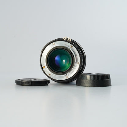 Nikon Ai Zoom NIKKOR.C Auto 80-200mm f4.5 - Filem.sg