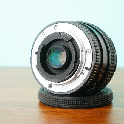 Nikon AF Nikkor 20mm f/2.8 - Filem.sg