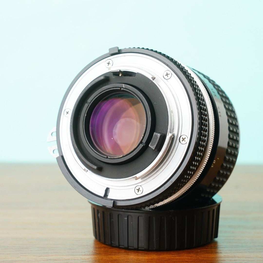 Nikon Ai Nikkor 35mm f/2 (with lens hood) - Filem.sg