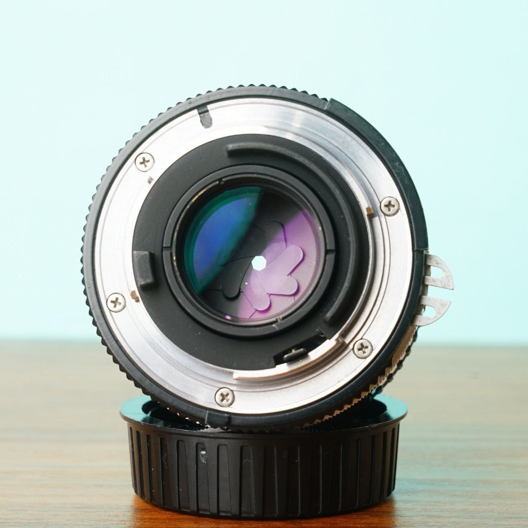 Nikon Ai Nikkor 35mm f/2 (with lens hood) - Filem.sg