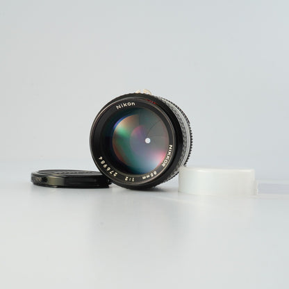 Nikon Ai-S Nikkor 85mm f2 - Filem.sg