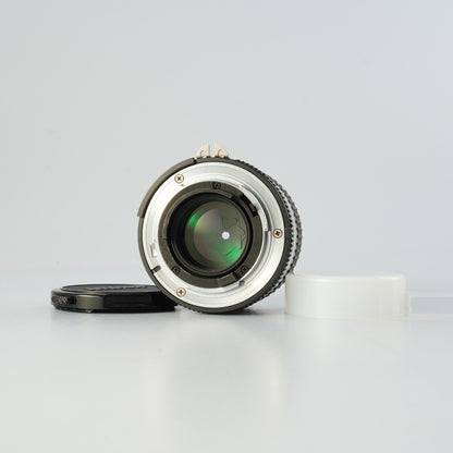 Nikon Ai-S Nikkor 85mm f2 - Filem.sg