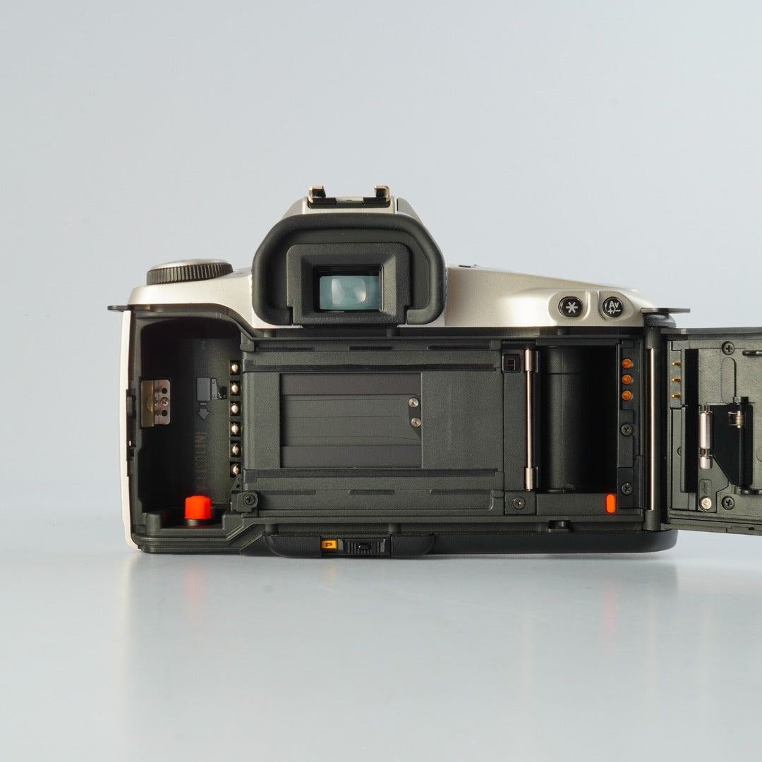 Canon New EOS kiss REBEL G + EF 35-80mm f4-5.6 III - Filem.sg