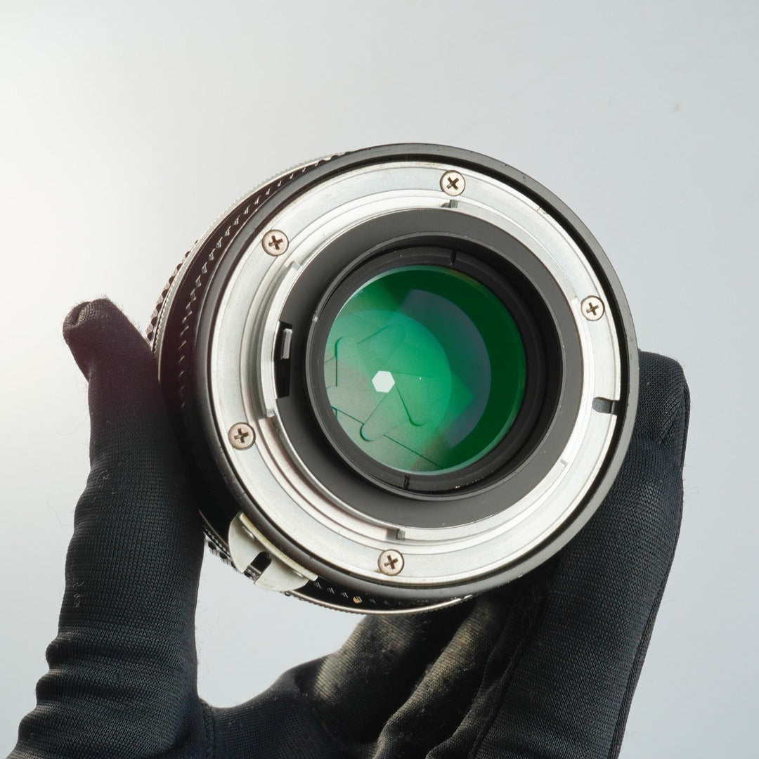 Nikon Ai Nikkor 85mm f1.8 - Filem.sg