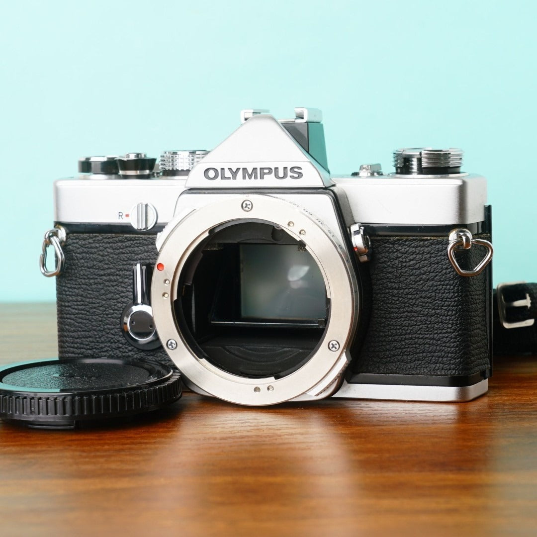 Olympus OM-1 (no prism corrosion) - Filem.sg
