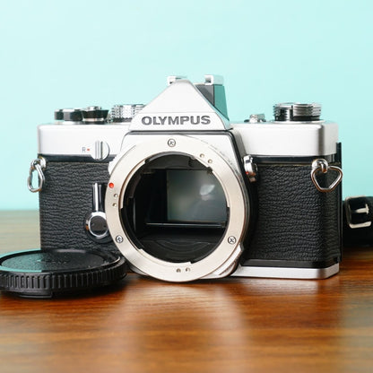 Olympus OM-1 (no prism corrosion) - Filem.sg