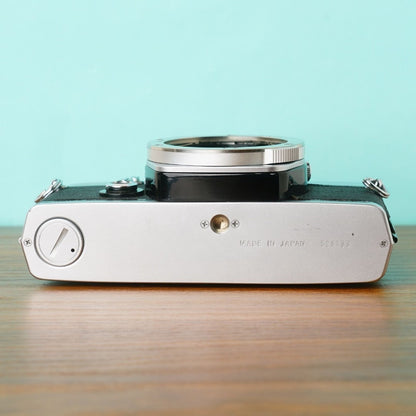 Olympus OM-1 (no prism corrosion) - Filem.sg