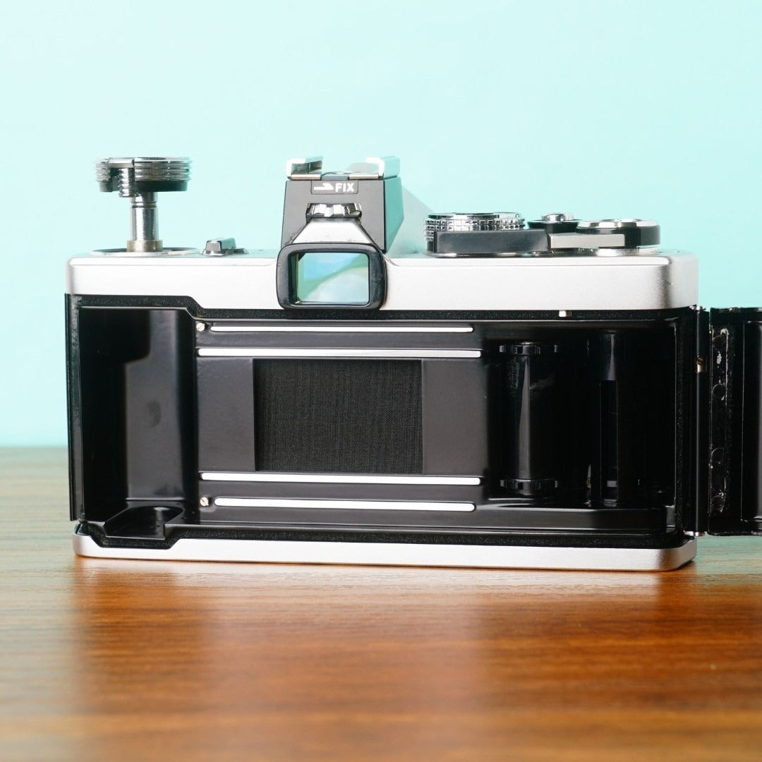 Olympus OM-1 (no prism corrosion) - Filem.sg