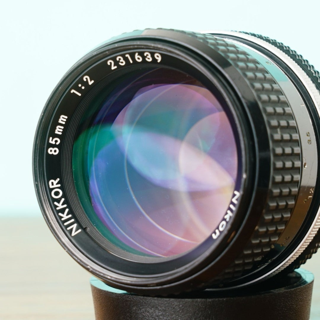 Nikon Ai Nikkor 85mm f/2 - Filem.sg