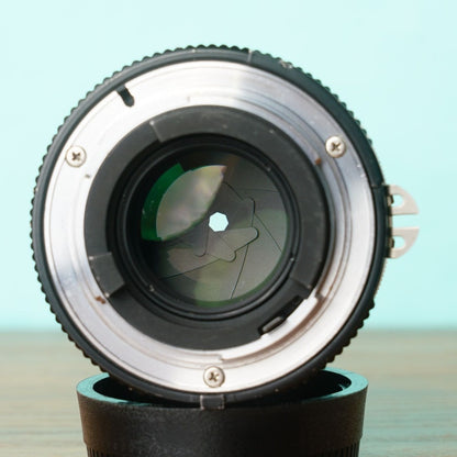 Nikon Ai Nikkor 85mm f/2 - Filem.sg