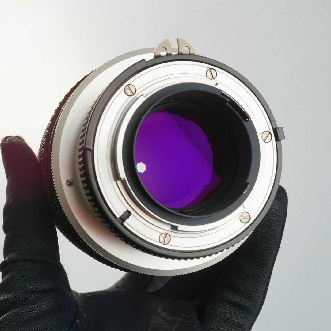 Nikon Ai NIKKOR-P Auto 180mm f2.8 - Filem.sg