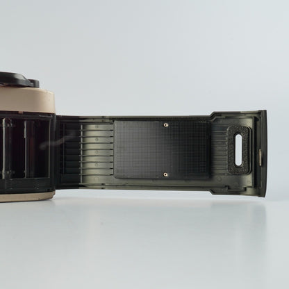 Nikon FM10 + Ai-S Zoom Nikkor 35-70mm f3.5-4.8 - Filem.sg