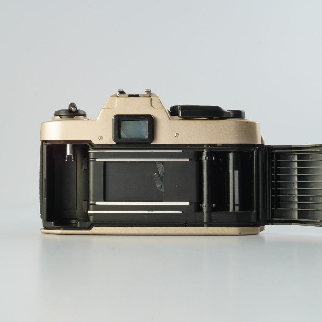 Nikon FM10 + Ai-S Zoom Nikkor 35-70mm f3.5-4.8 - Filem.sg