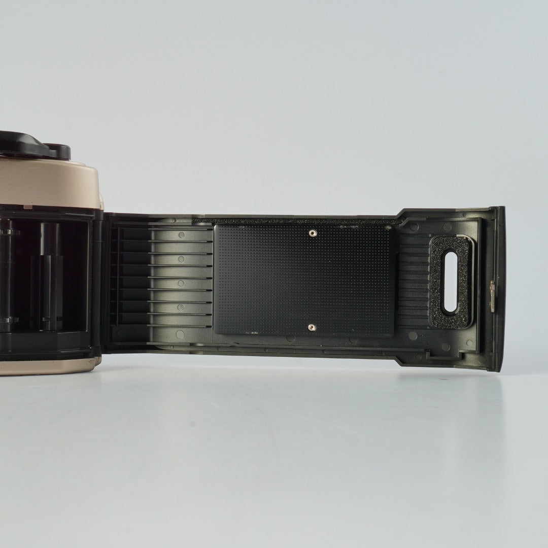 Nikon FE10 - Filem.sg