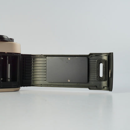 Nikon FM10 + Ai-S Zoom Nikkor 35-70mm f3.5-4.8 - Filem.sg