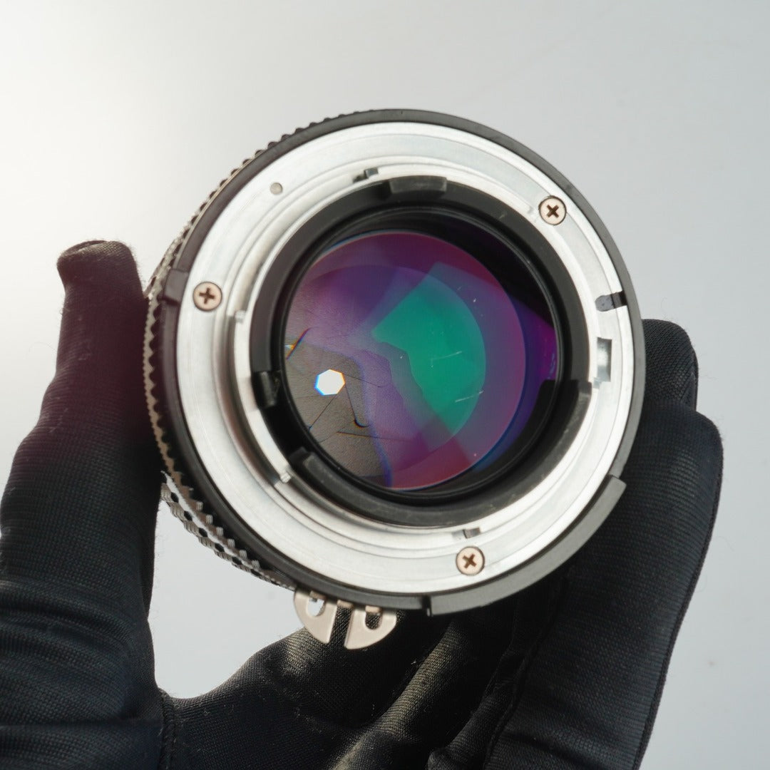 Nikon Ai-S Nikkor 105mm f2.5 - Filem.sg