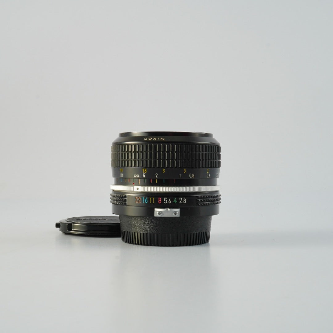 Nikon Ai Nikkor 28mm f2.8 - Filem.sg