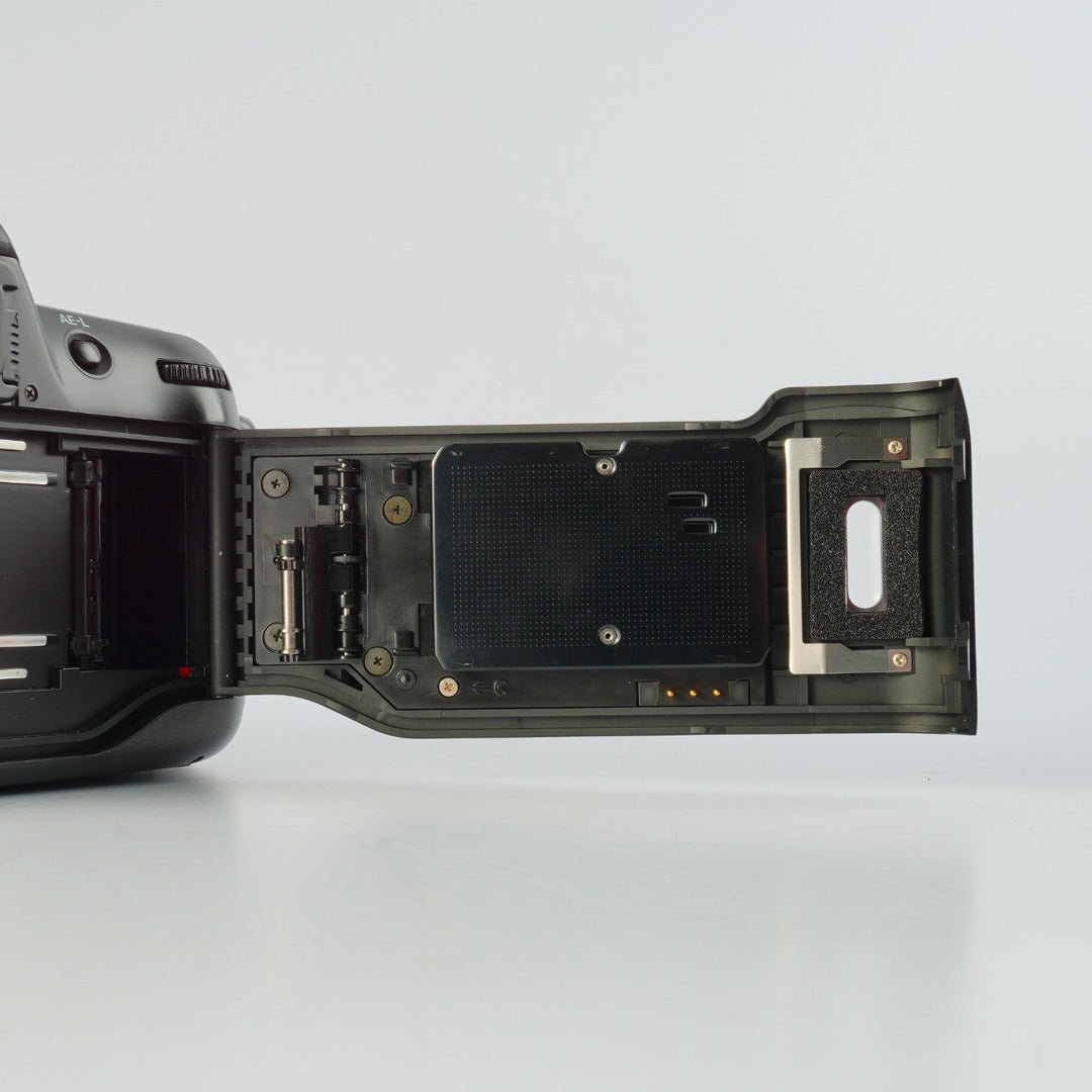 Nikon F60 N60 + AF Nikkor 28-70mm f3.5-4.5 D - Filem.sg