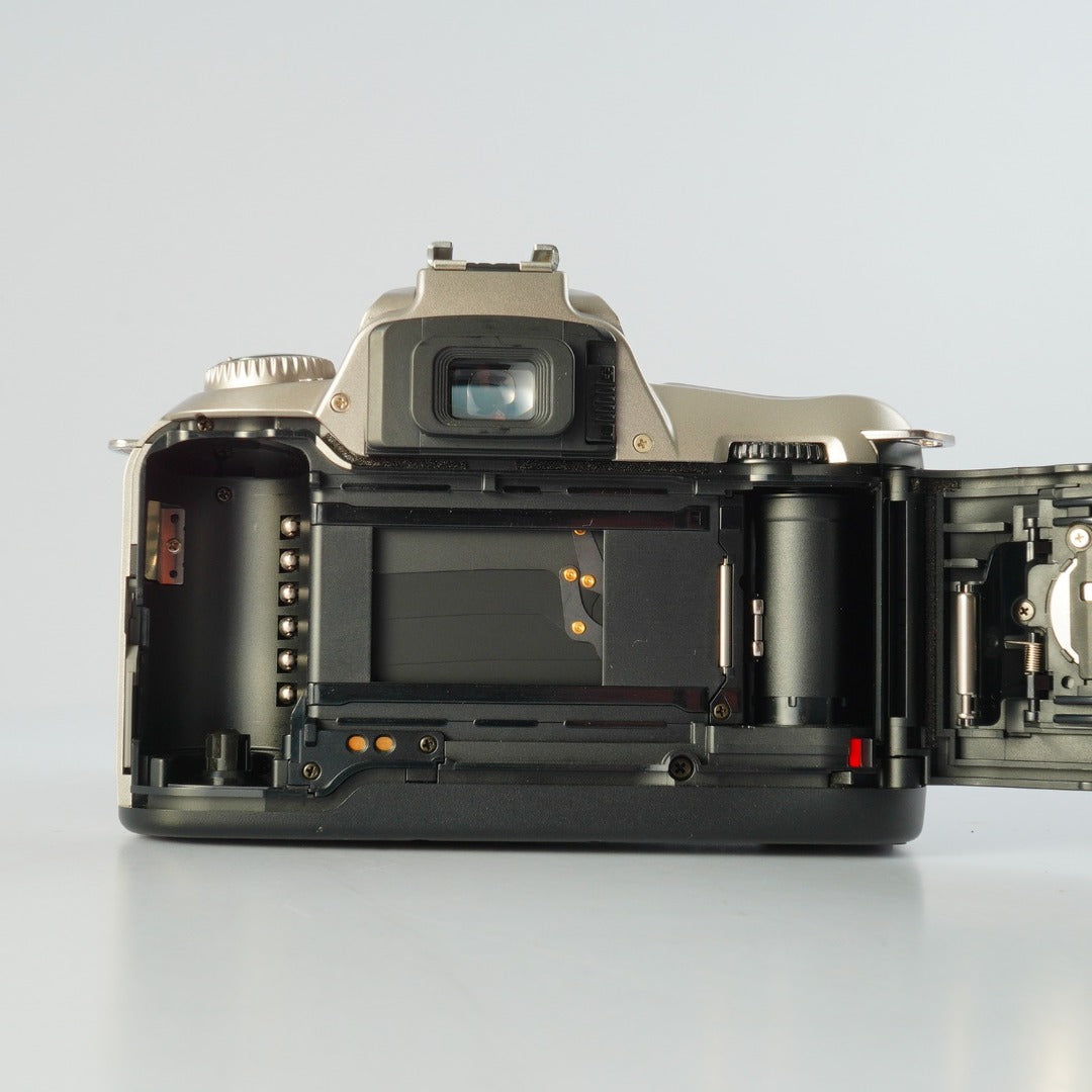 Nikon Us F55 + AF Nikkor 28-80mm f3.3-5.6 G - Filem.sg