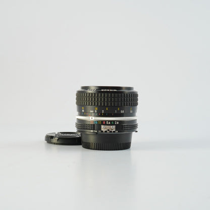 Nikon Ai Nikkor 28mm f2.8 - Filem.sg