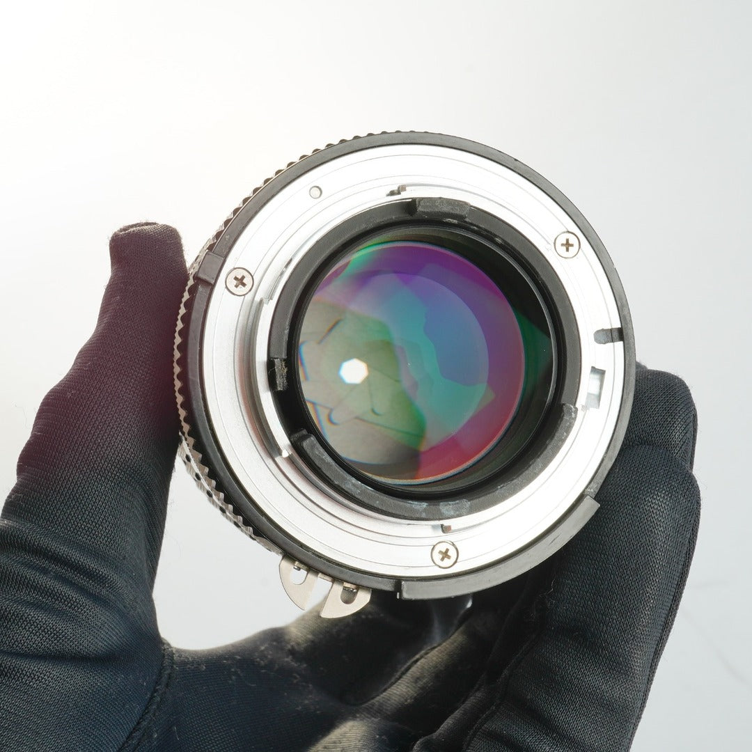 Nikon Ai-S Nikkor 105mm f2.5 - Filem.sg