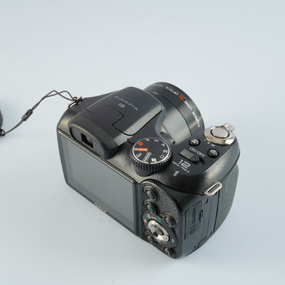 Fujifilm FinePix S2500HD - Filem.sg