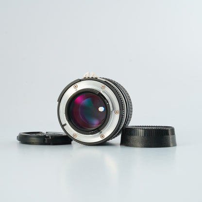 Nikon Ai Nikkor 105mm f2.5 - Filem.sg