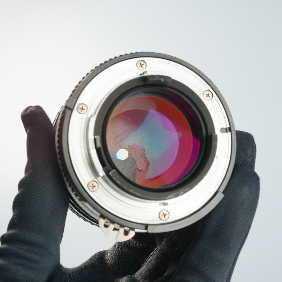 Nikon Ai Nikkor 105mm f2.5 - Filem.sg
