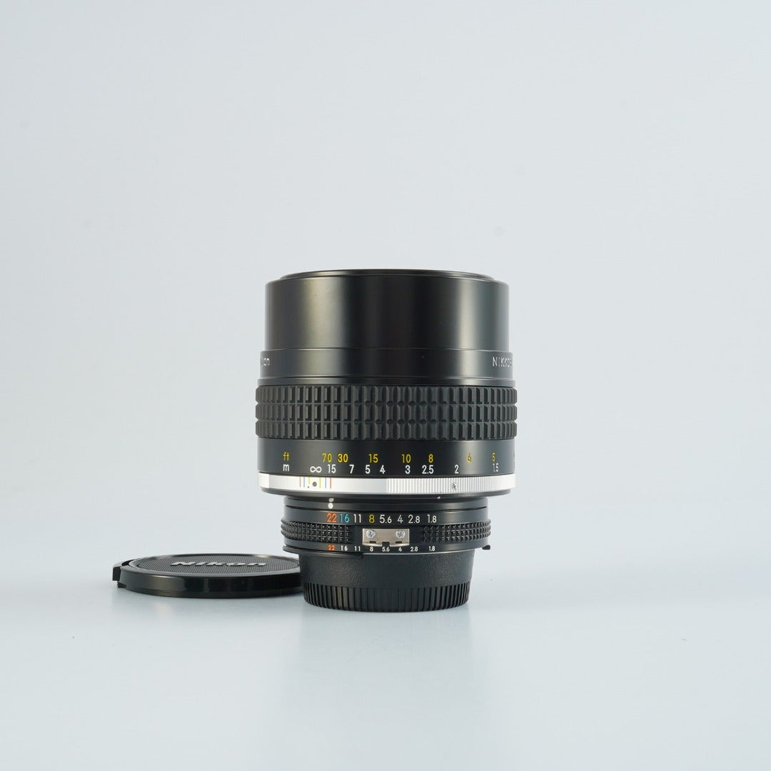 Nikon Ai-S Nikkor 105mm f1.8 - Filem.sg
