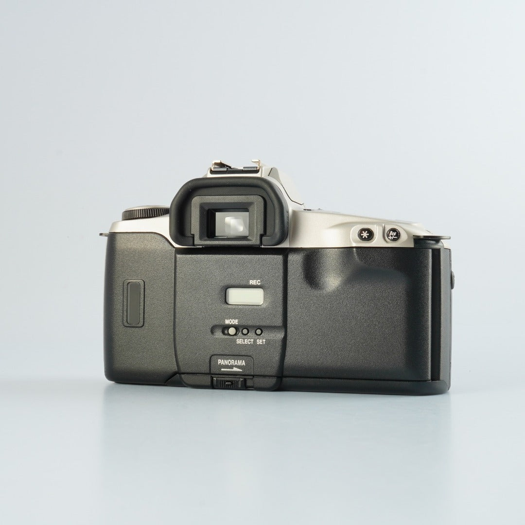 Canon EOS Kiss REBEL XS - Filem.sg