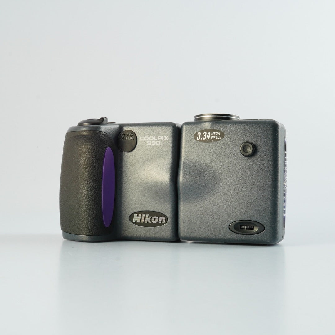Nikon Coolpix 990 - Filem.sg