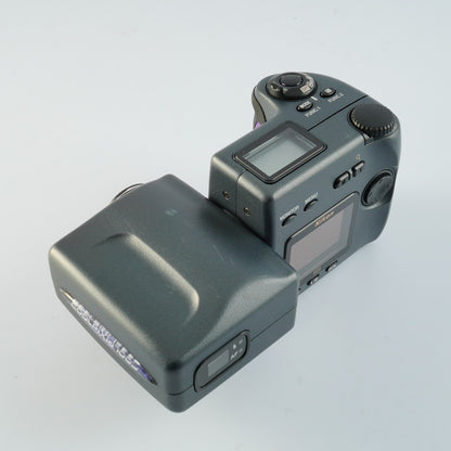 Nikon Coolpix 990 - Filem.sg
